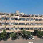 New Hotel Broadway