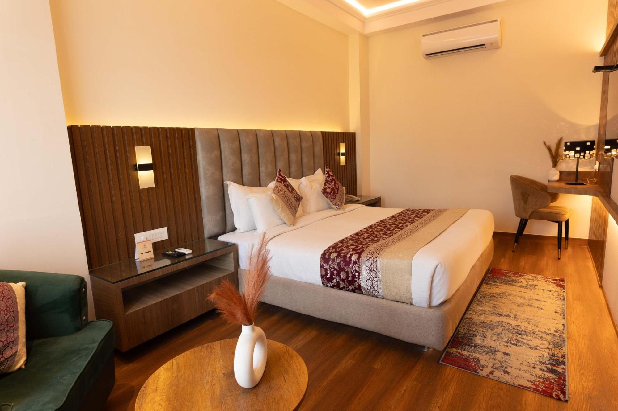 New Broadway Hotel Varanasi